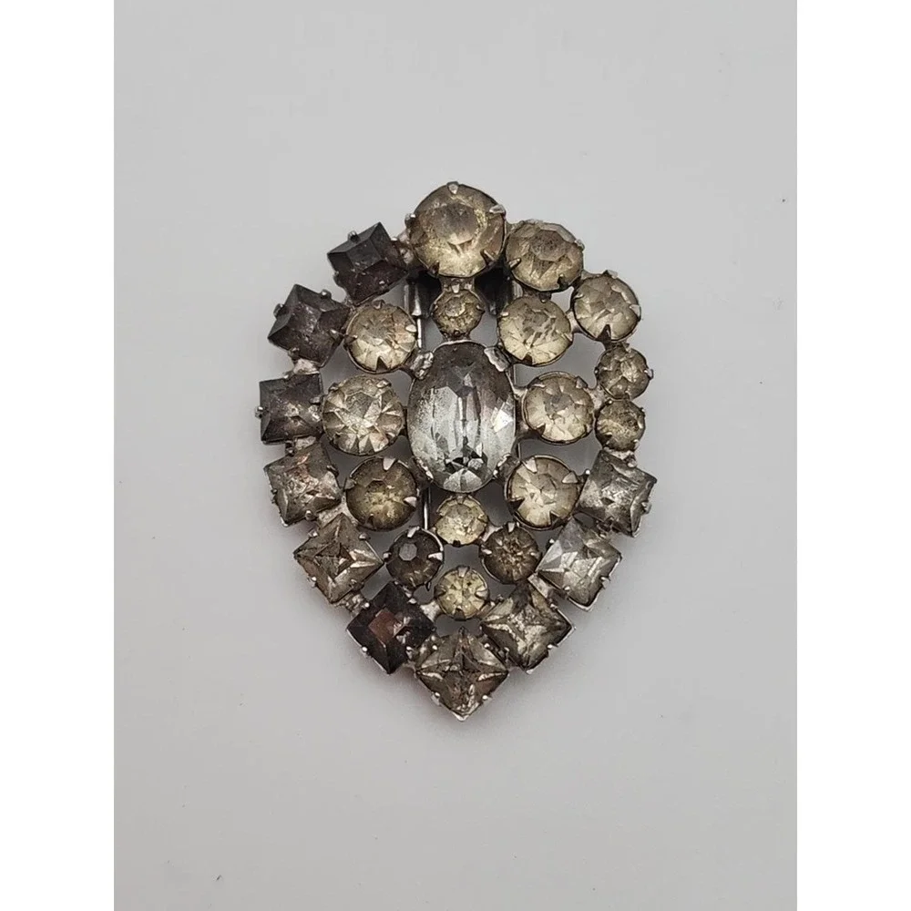 Vintage Kramer of New York Gray & Clear Rhinestone‎ - Fur Clip Brooch